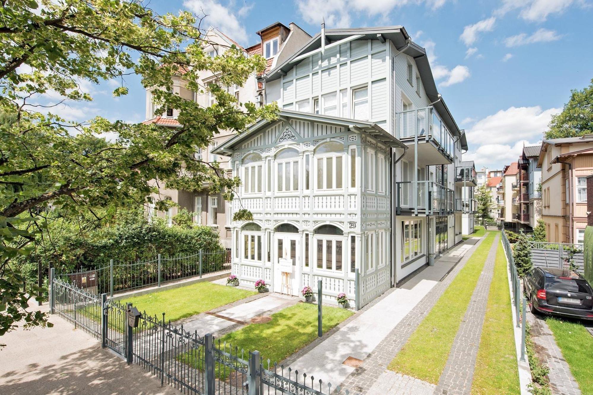Lion - Chopina 29 With Parking And Perfect Location *